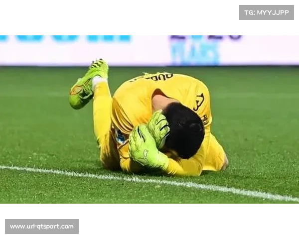 克雷莫纳门将奥代罗遭烟花击中，经治疗无大碍